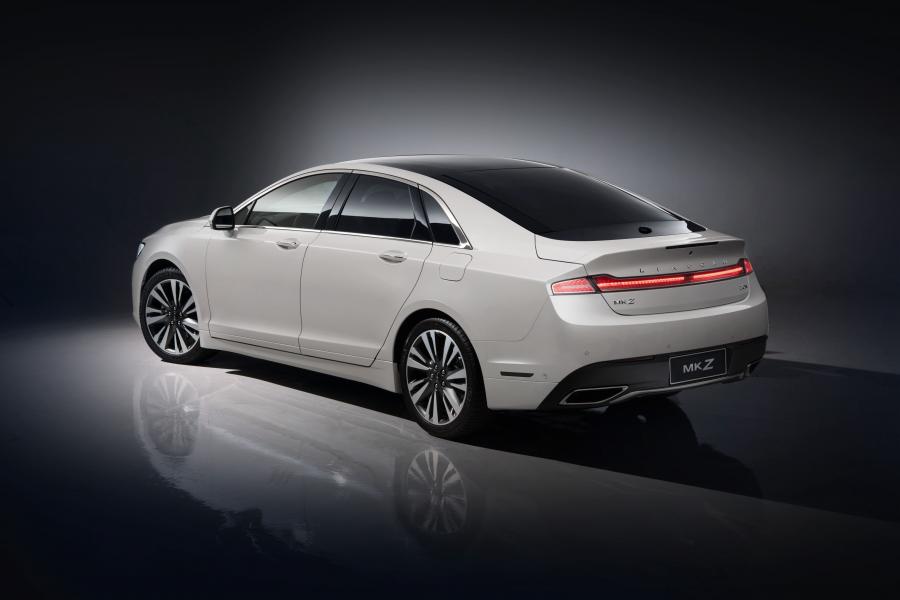  Lincoln MKZ H 2017 года  (CN) (фото 13 из 40)